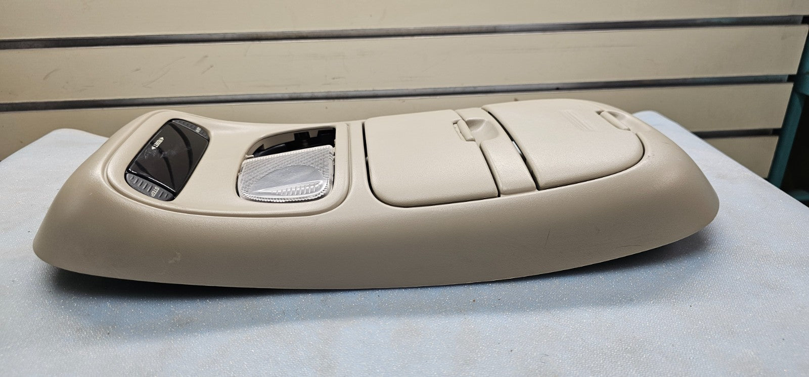 🔥99-04 Dodge Dakota Durango Sunroof Overhead Console DOME Map Light Storage TAN