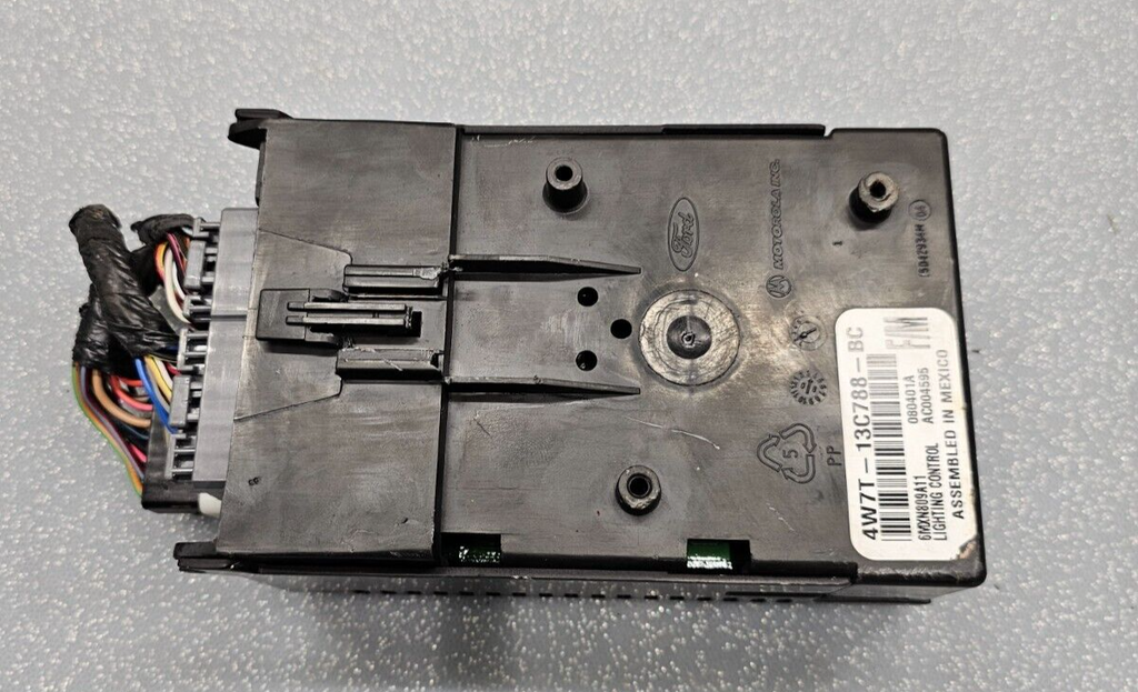 🔥01-04 MERCURY GRAND CROWN VIC LIGHTING CONTROL MODULE   1W7T-13C788-AB/AC/AD