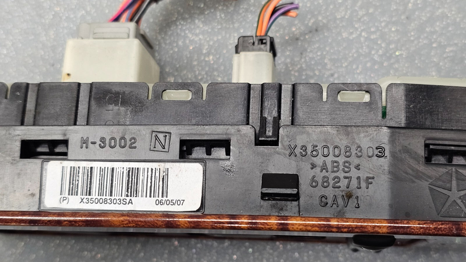 🔥05-10 Grand Cherokee Commander Left Diver Master Power Window Switch Wood
