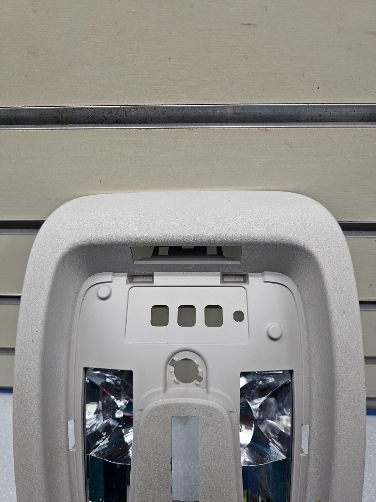 🔥12-17 CHEVY EQUINOX OVERHEAD CONSOLE DOME MAP LIGHT ASSEMBLY COMPARTMENT GRAY