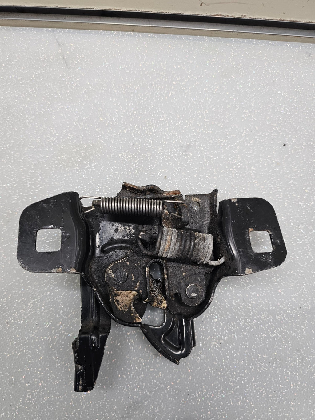 🔥2002-2007 Jeep Liberty Hood Latch Assembly OEM JL