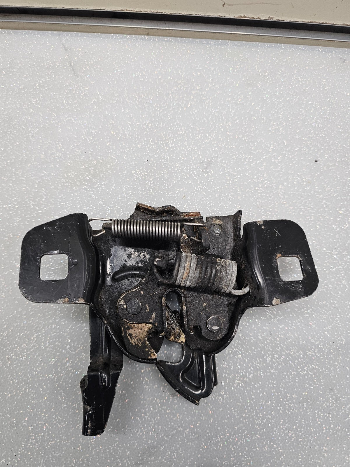 🔥2002-2007 Jeep Liberty Hood Latch Assembly OEM JL