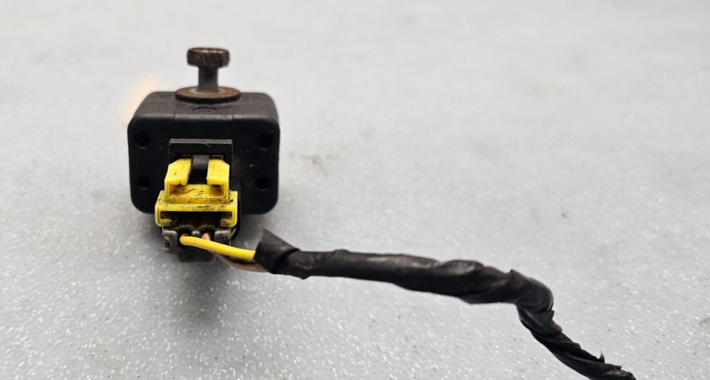 🔥2007-2008 Chevrolet Silverado GMC Sierra Front Impact Sensor
