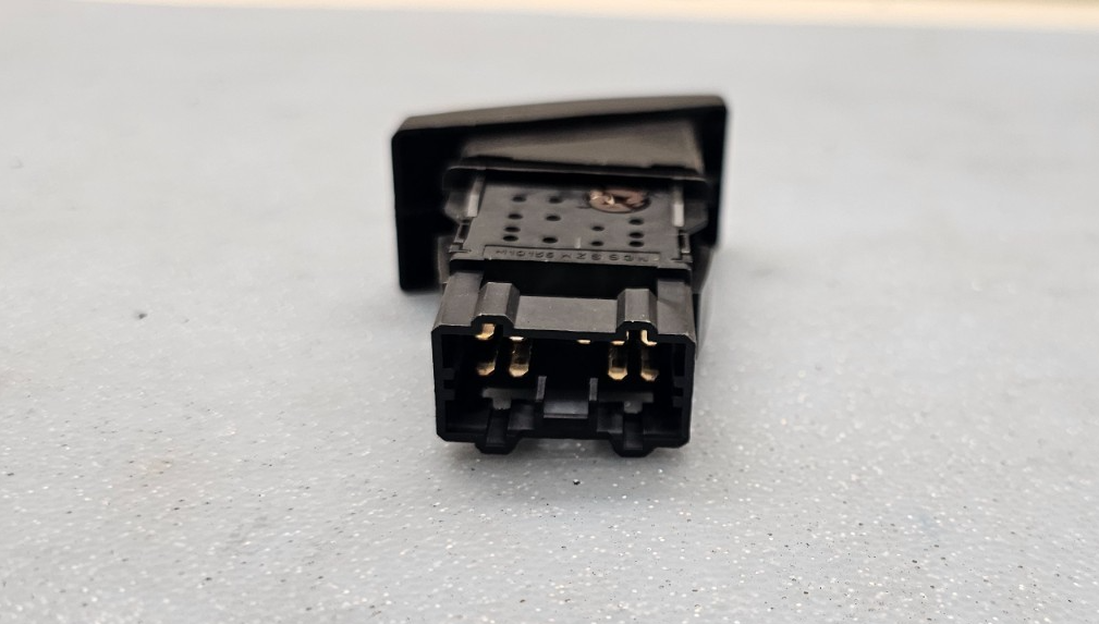 🔥2003-2005 Honda Accord Hazard  Switch BLACK