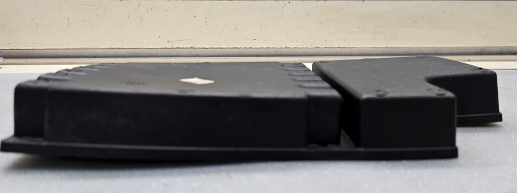 🔥03-06 Cadillac Escalade Center Console Compartment Box Insert Liner CD Holder