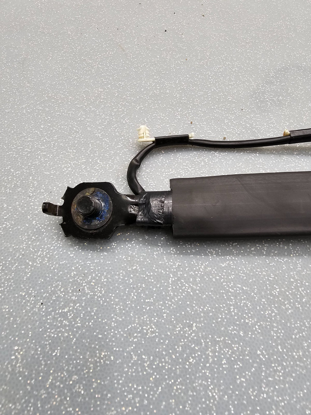 🔥2013-2016 Ford Fusion Front Left Driver Seat Belt Buckle Assembly Black OEM