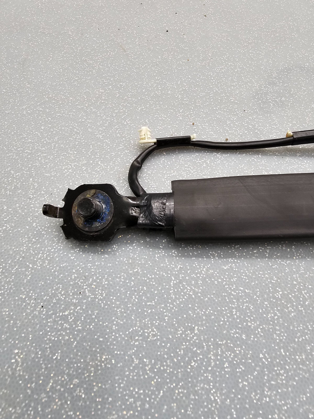 🔥2013-2016 Ford Fusion Front Left Driver Seat Belt Buckle Assembly Black OEM