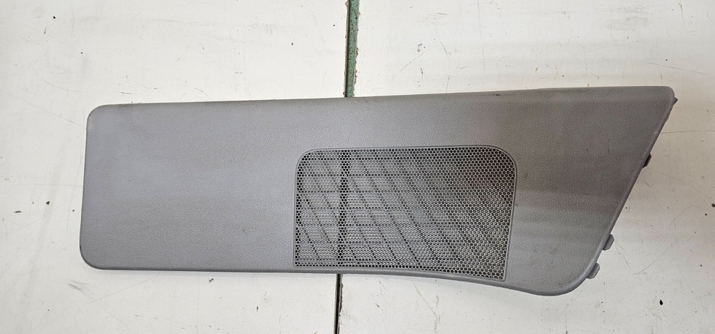 🔥11-20 GRAND CARAVAN TOWN COUNTRY REAR RIGHT QUARTER BOLSTER PANEL TRIM GRAY