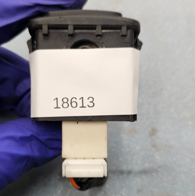 🔥 95-97 TOWN CAR CROWN VICTORIA GRAND MARQUIS REAR DEFROST DEFROSTER SWITCH