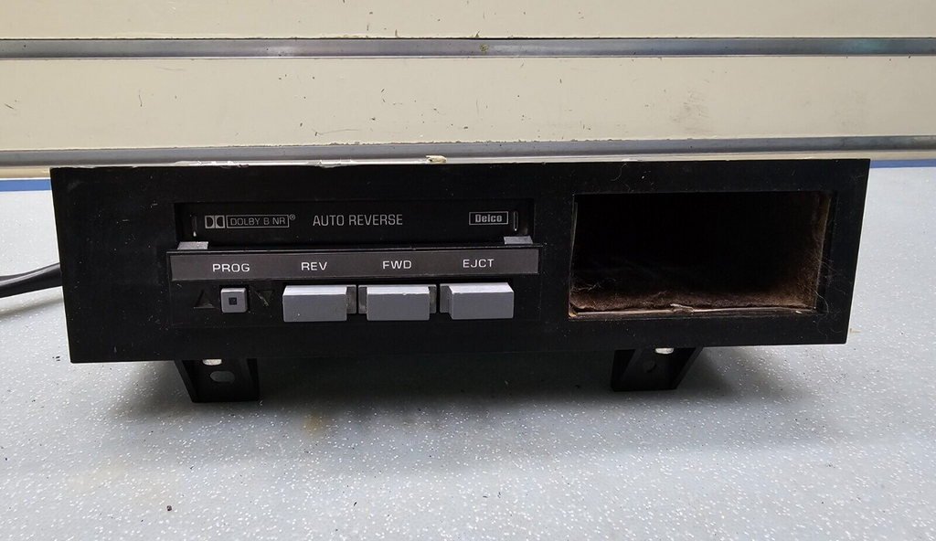 🔥88-94 Chevy Silverado Suburban CK AM FM Radio Audio Stereo Cassette Player OEM