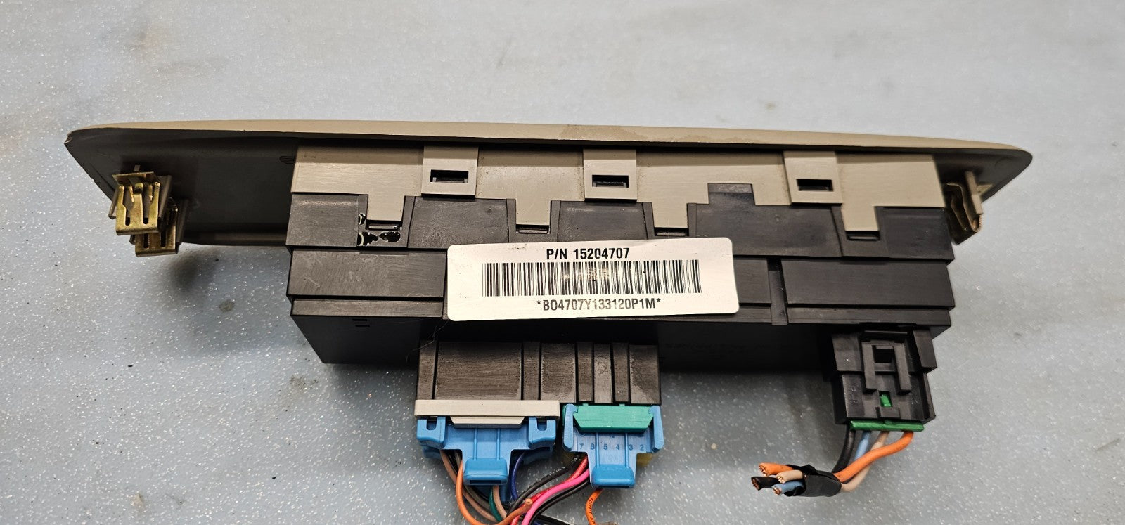 🔥02-05 BUICK RAINER ENVOY RIGHT PASSENGER SIDE WINDOW DOOR SWITCH GRAY