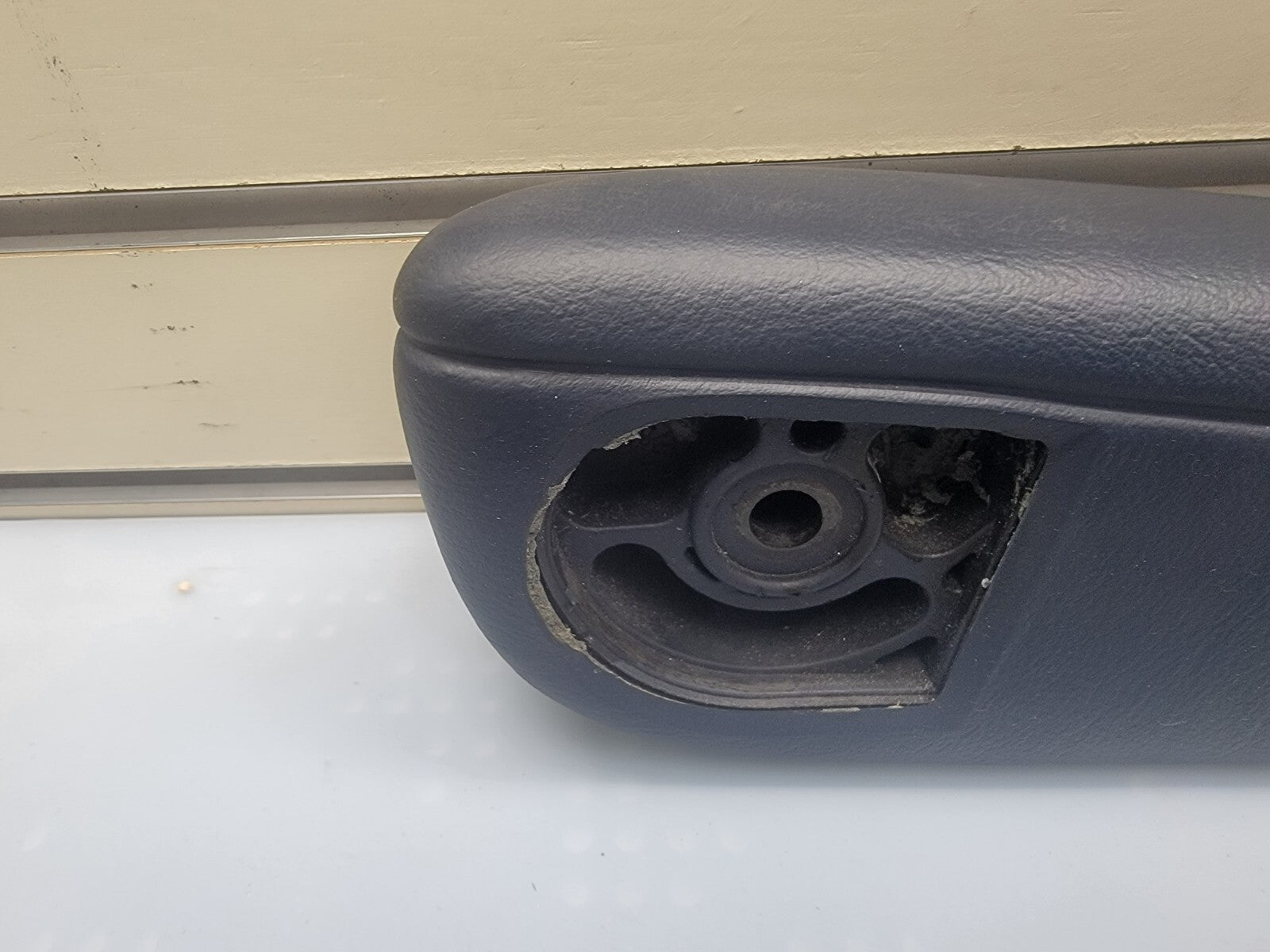 🔥01-07 Dodge Caravan Voyager Town &Country Front PASSENGER Arm Rest Blue OEM