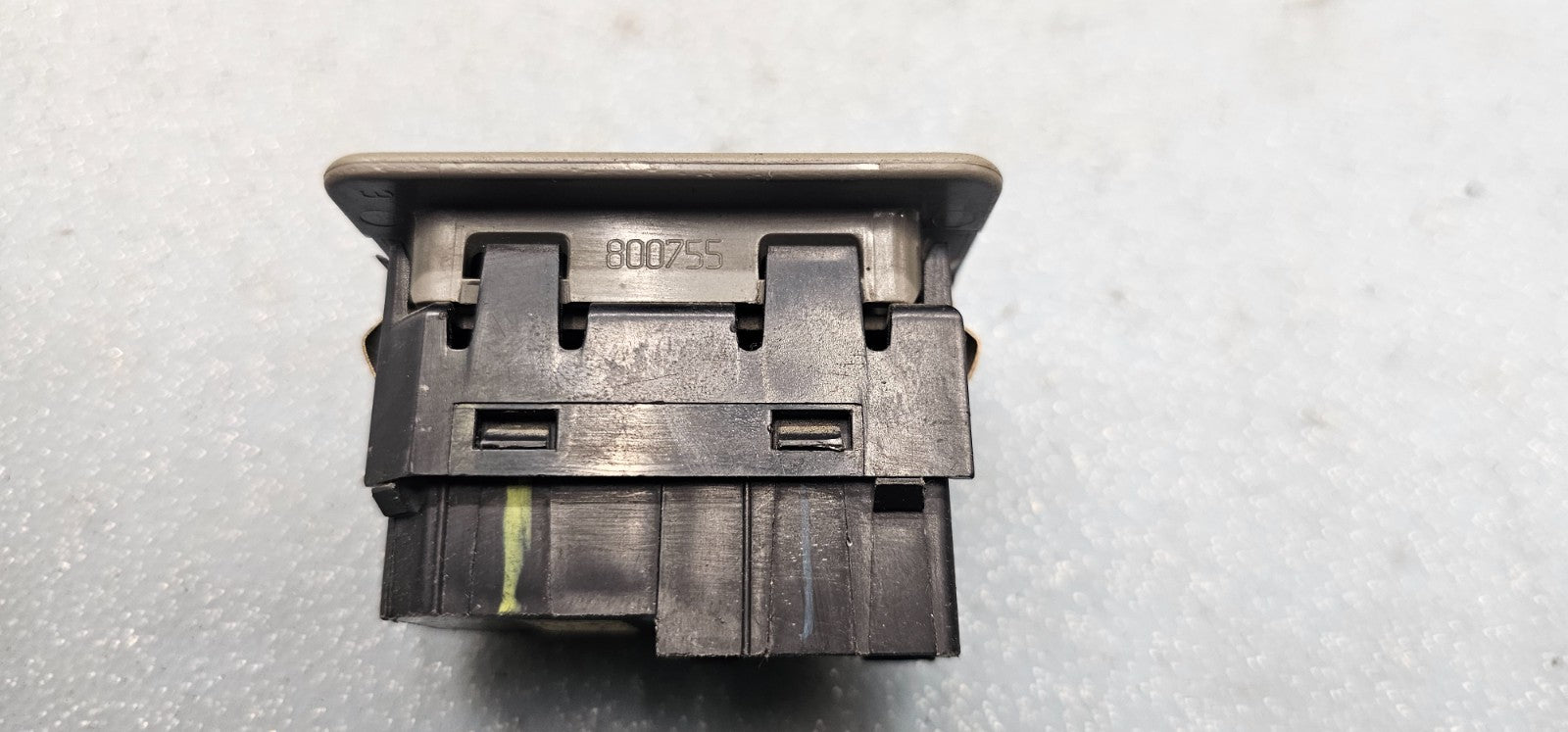 🔥00-02 Tahoe Suburban Yukon Rear Power Window Switch DK TAN