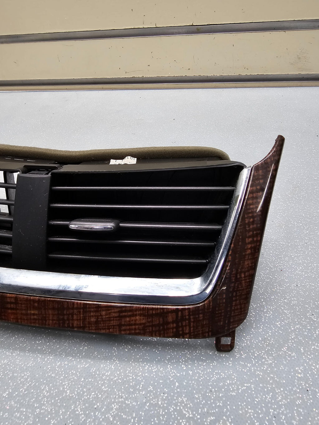 🔥2008 - 2012 Chevrolet Malibu Center Dash Double Air Vent BEZEL WOODGRAIN