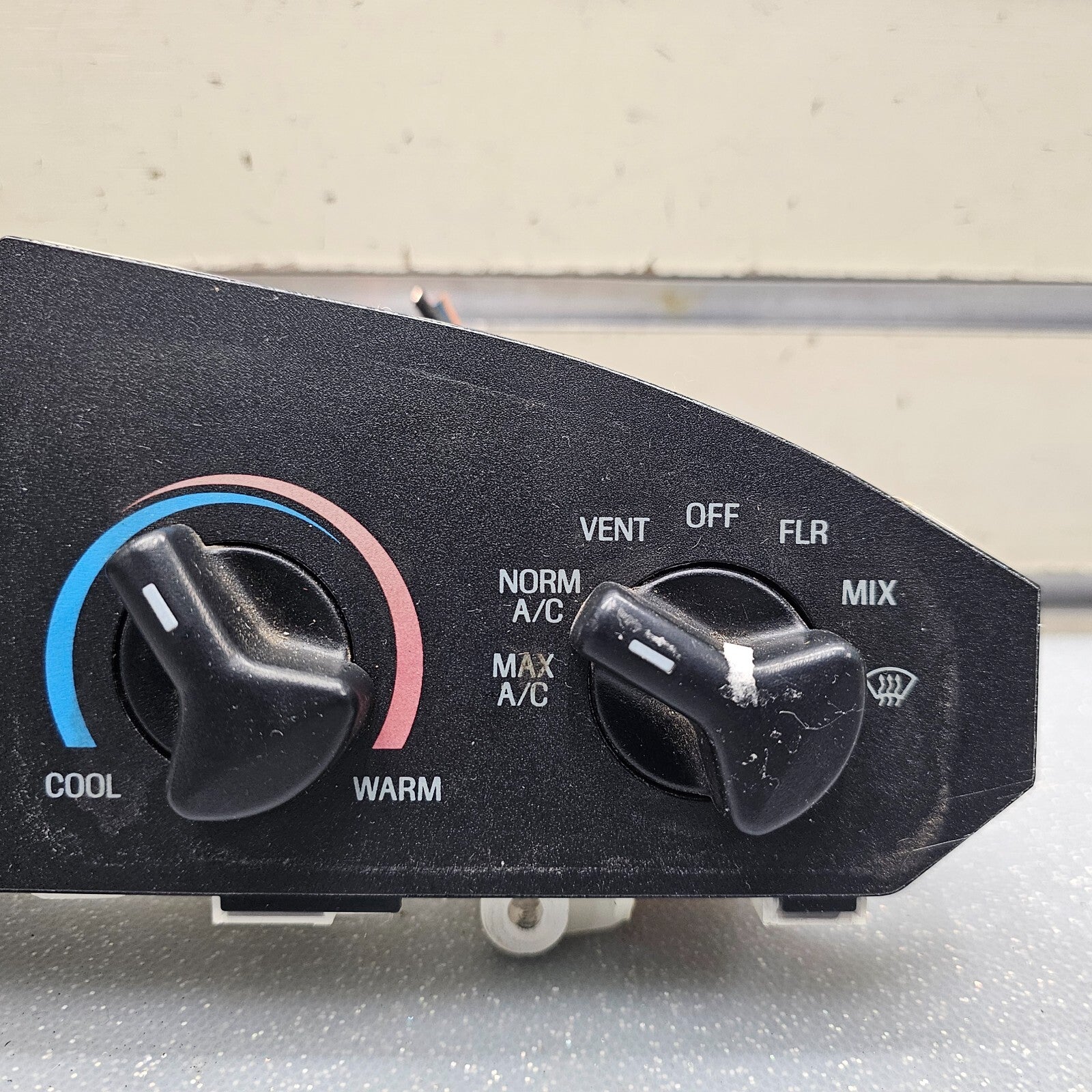 97-03 Ford Econoline E150 Dash AC Heater Temperature Climate Control Conditioner