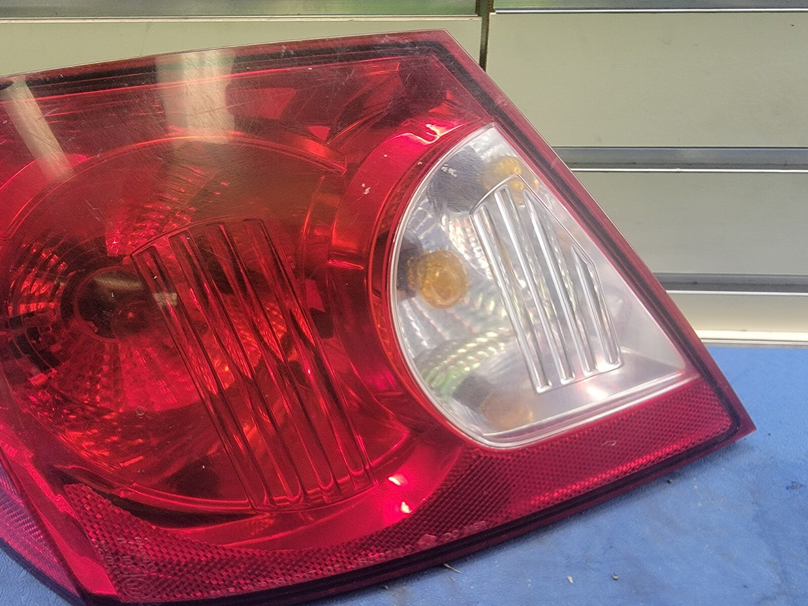 🔥2007-2008 Chrysler Sebring left driver side Tail Light Lamp Assembly Chrome