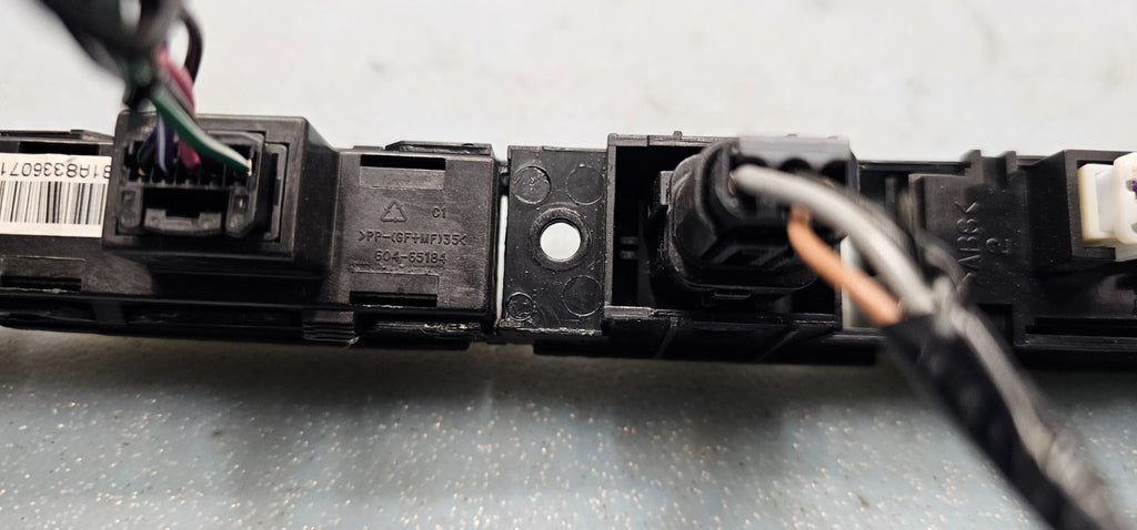 09-12 Chevrolet Traverse Center Dash Panel Hazard Control Switch Unit OEM SW55