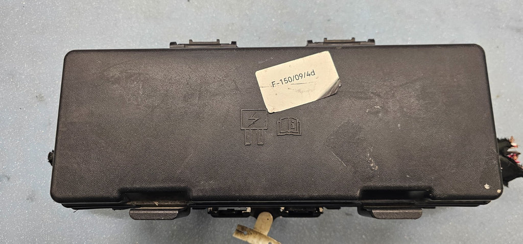 🔥09-19 Ford E350 F150  Engine Fuse Relay Box Junction Block Control Module OEM