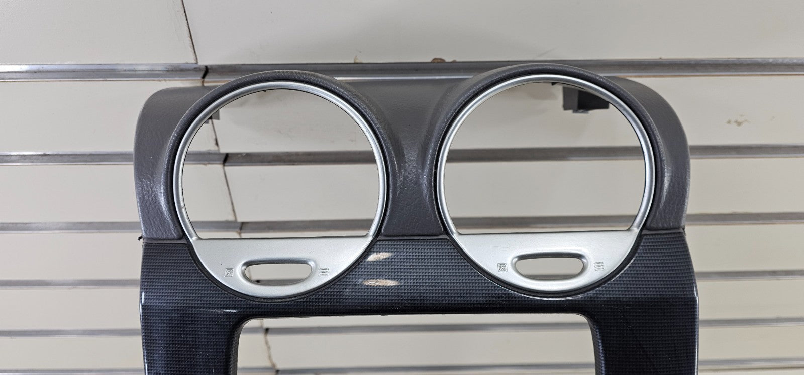 🔥03-08 ENVOY XL FRONT RADIO DASH SURROUND BEZEL TRIM PANEL CLIMATE BLACK