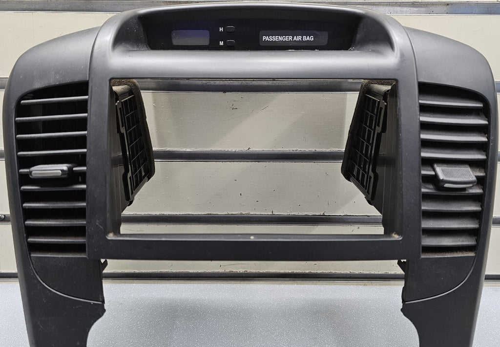 🔥2006-2014 Kia Sedona Center Dash Instrument Panel Radio Bezel Trim AIR VENTS