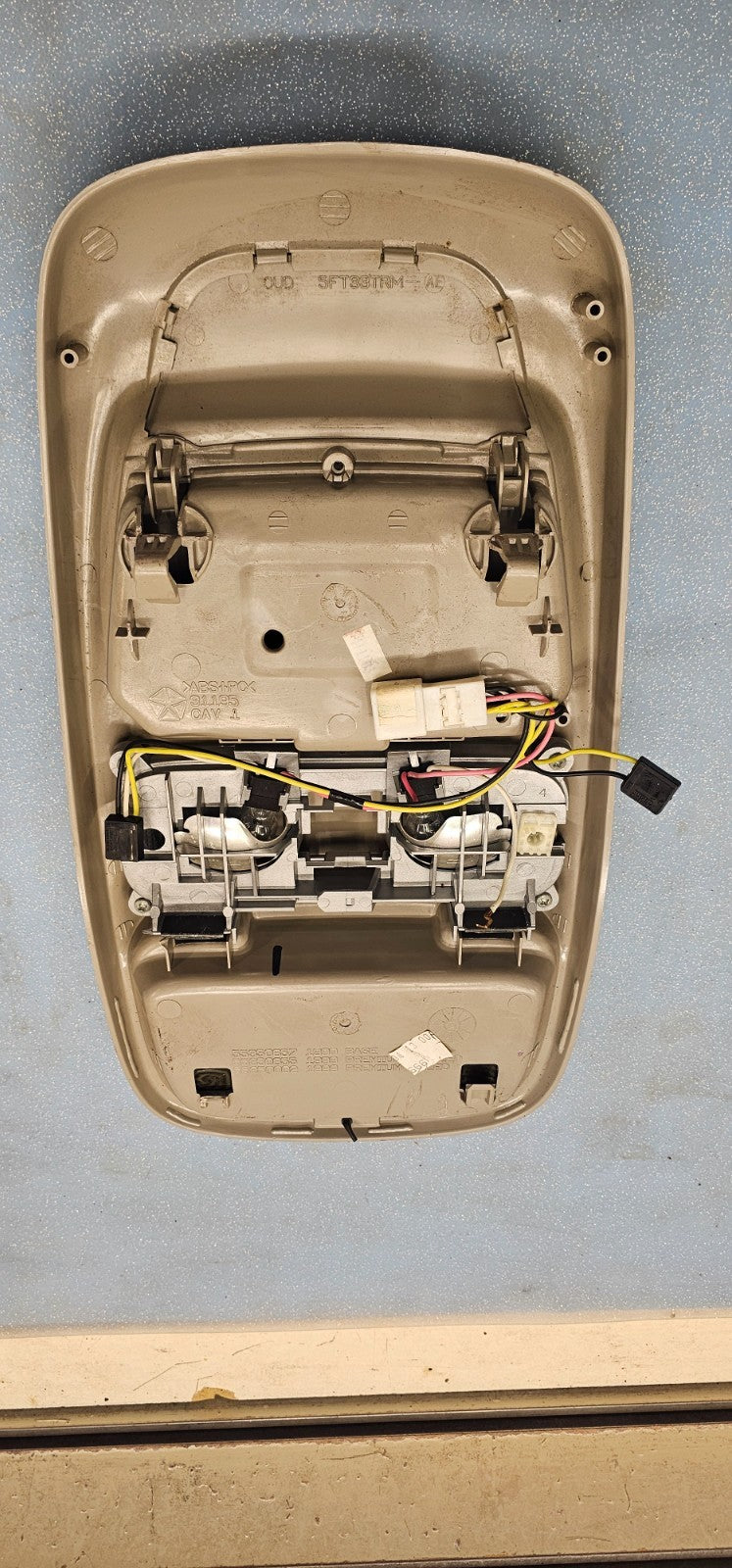 🔥98-01 Dodge Ram Overhead Console Storage Dome Map Light Lamp Assembly TAN
