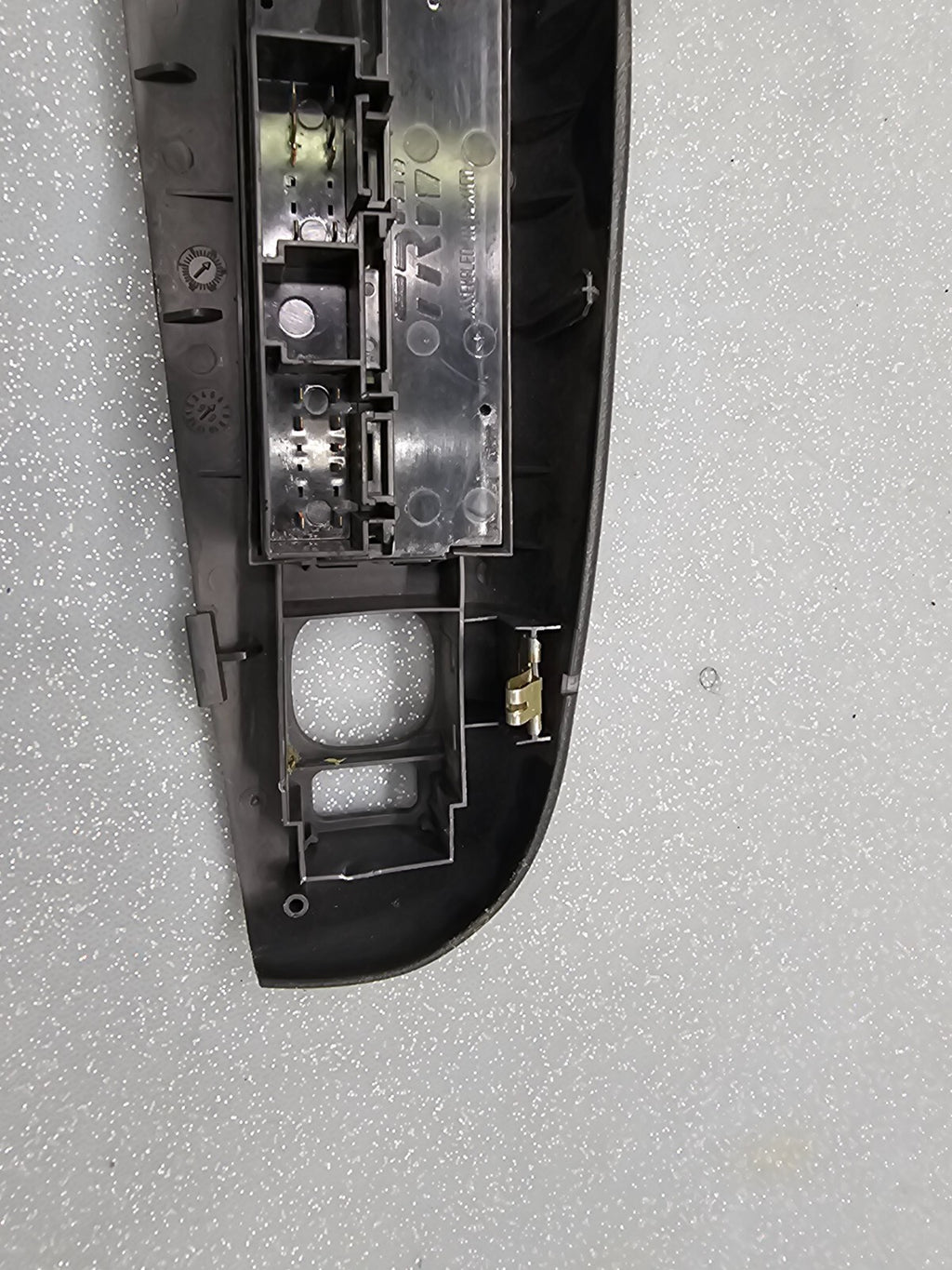 🔥99-02 Silverado SIERRA 2 DOOR LEFT Driver Master Door Window Switch Black WS4