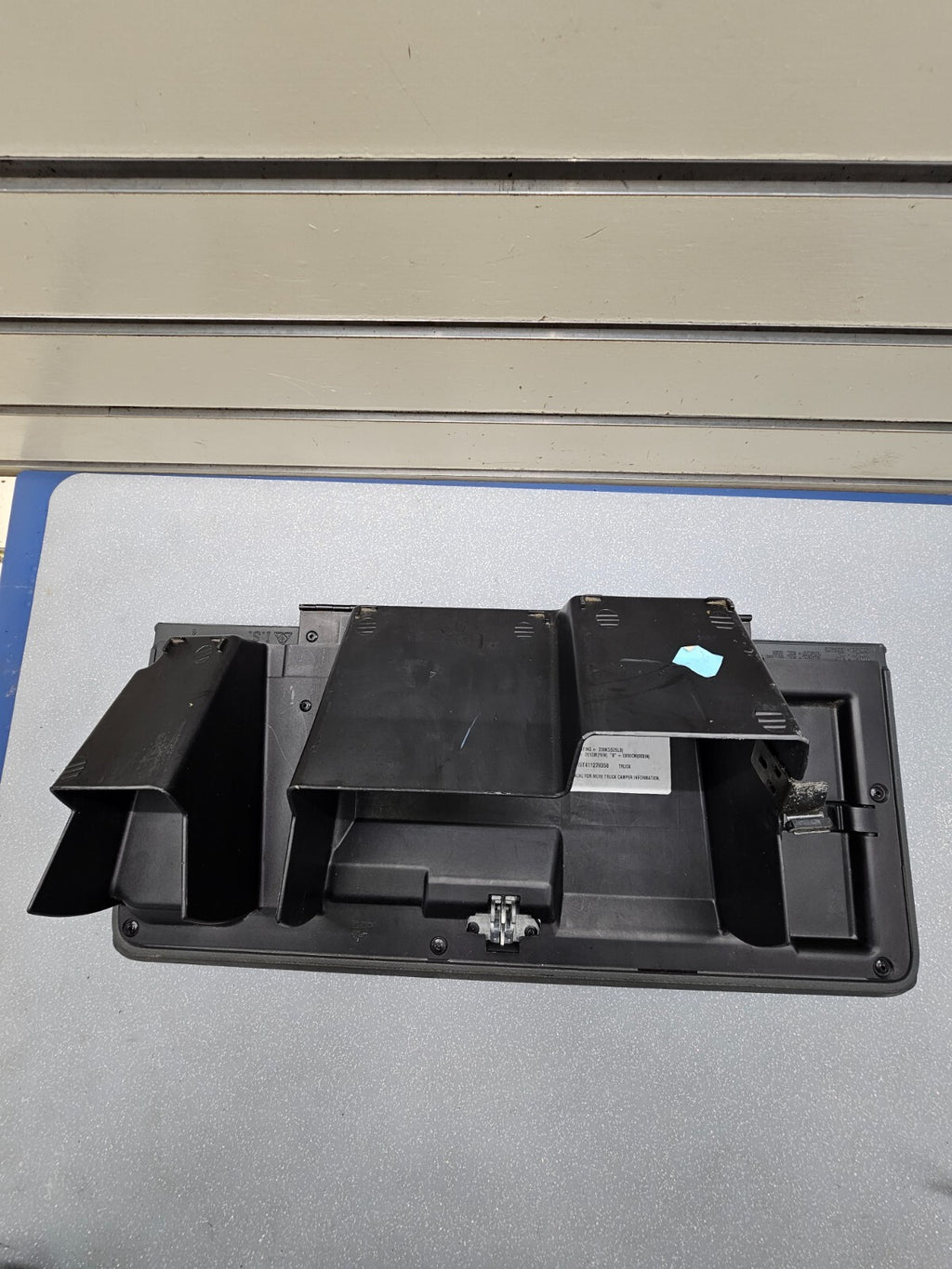 🔥99-06 SILVERADO SIERRA Dash GLOVE BOX Storage Compartment Assembly GRAPHITE G3