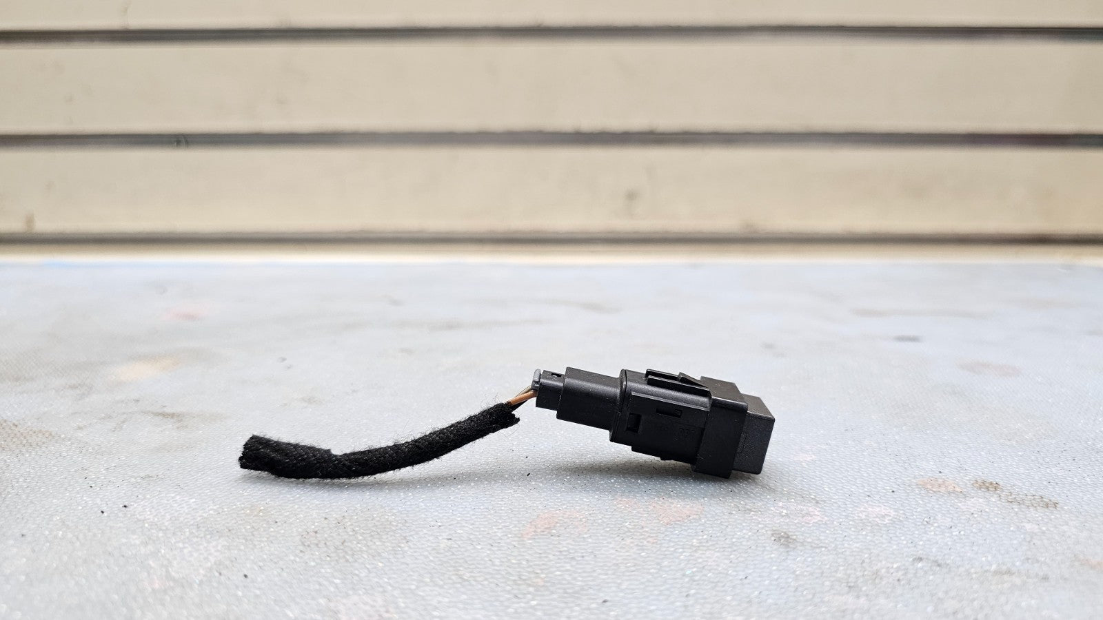 07-17 Acadia Enclave Traverse Center Hazard Light Switch Control Power Assembly