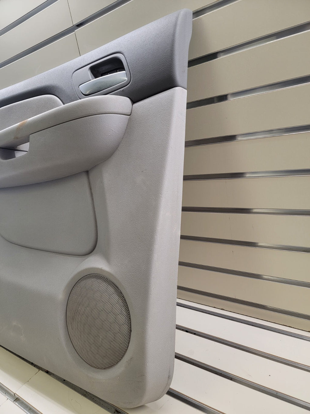 🔥07-13 CHEVY SILVERADO 1500 rear LEFT INTERIOR DOOR TRIM PANEL GRAY
