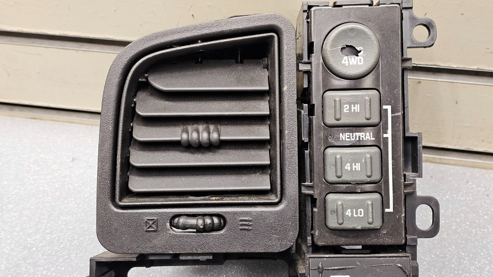🔥99-06 Chevy Silverado Sierra Headlight Switch left Driver Air Vent Black HS19