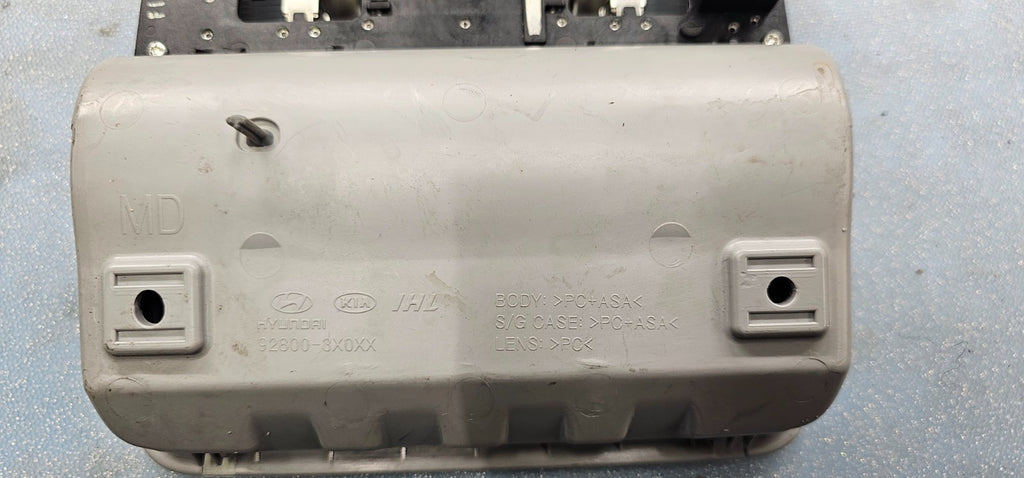 🔥10-13 KIA Forte KOUP INTERIOR OVERHEAD CONSOLE DOME MAP LIGHT GRAY