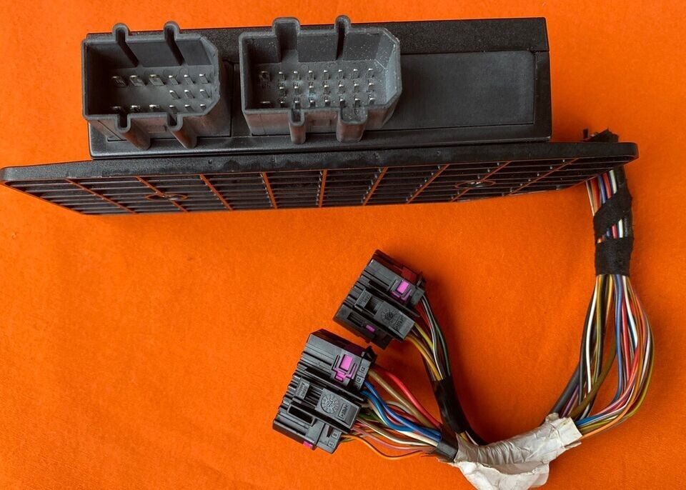 01-05 VOLKSWAGEN VW PASSAT JETTA GOLF FRONT LOWER COMFORT CONTROL MODULE CCM OEM