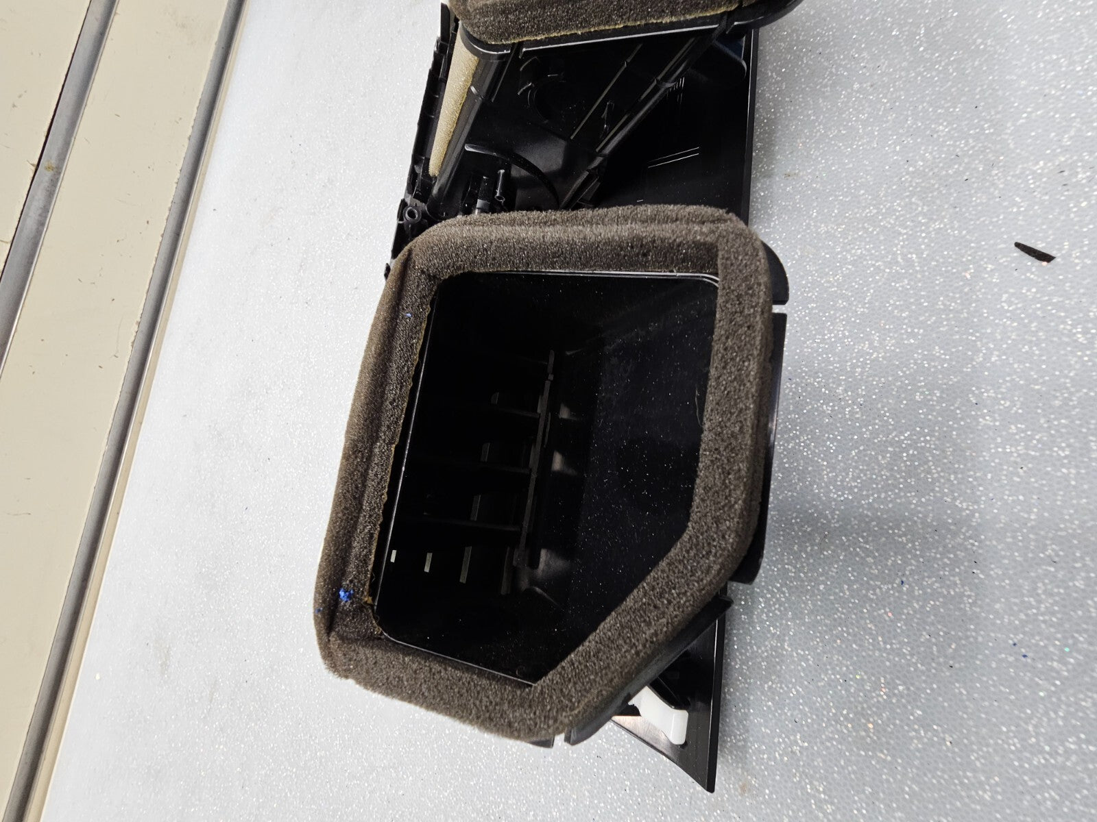 10-13 MAZDA 3 CENTER DASH AIR VENT BEZEL A/C HEATER TEMPERATURE TRIM PANEL BLACK