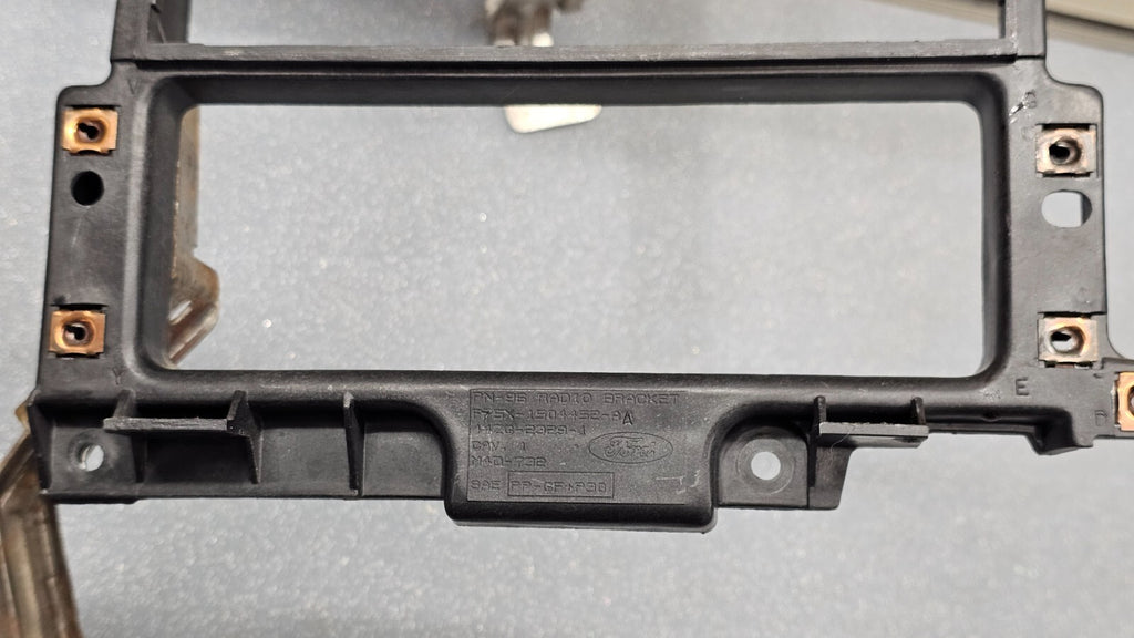 97-03 Ford F150 EXPEDITION DASH RADIO BEZEL HEATER CLIMATE CONTROL BRACKET BLACK
