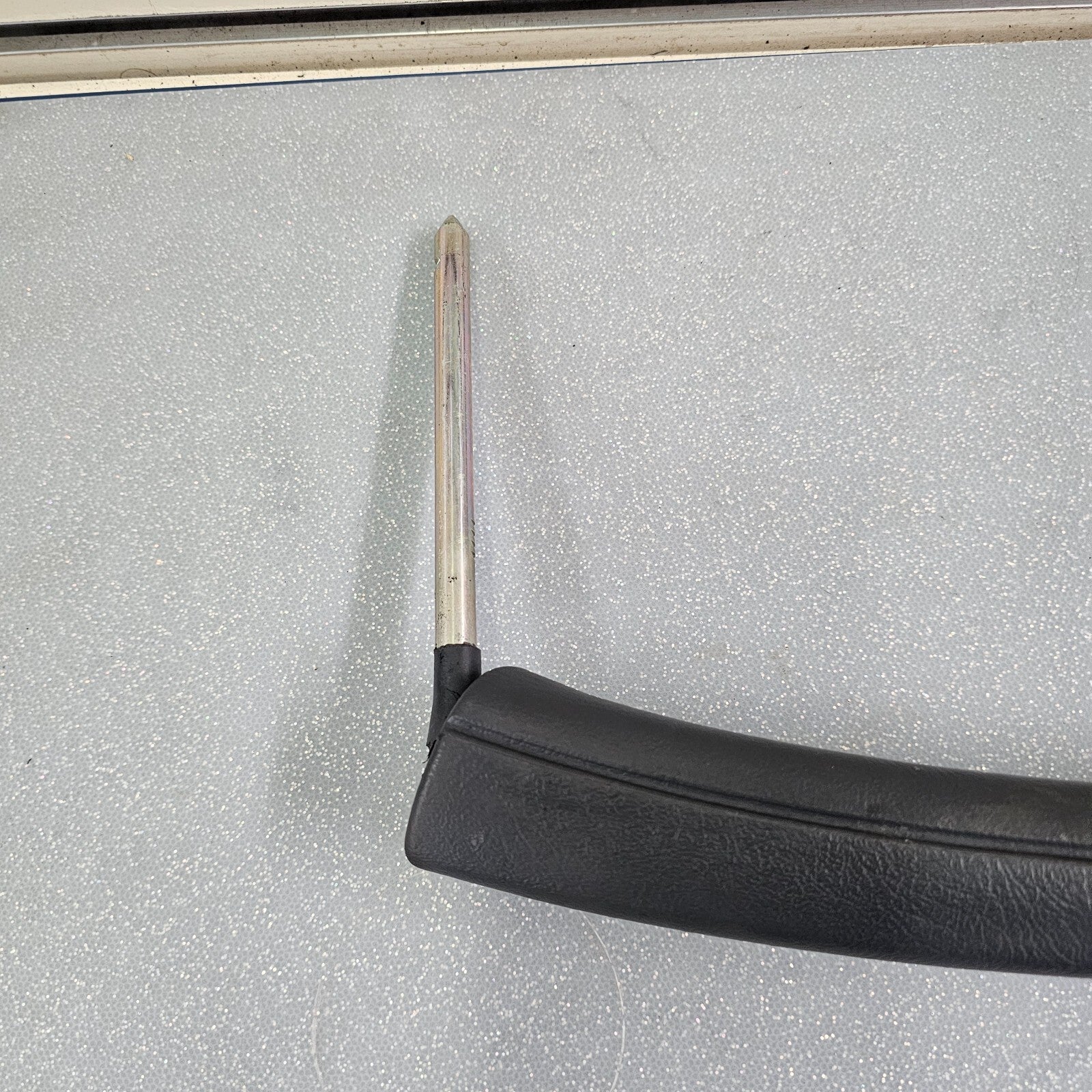 🔥99-06 SILVERADO SIERRA Dash Pad Dashboard GRAB BAR ASSIST HANDLE Graphite