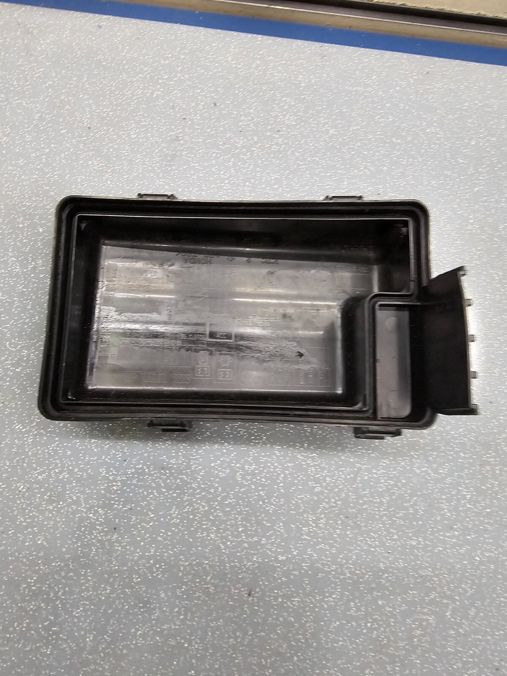 🔥2005-2010 Honda Odyssey Under Hood Fuse Relay Box Cover Lid Black