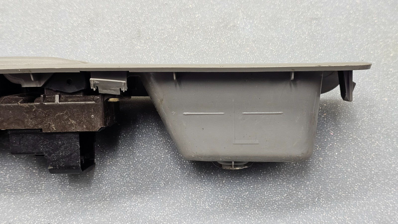 02-06 Camry Sienna Front Left Driver Master Power Window Switch Assembly LT Tan