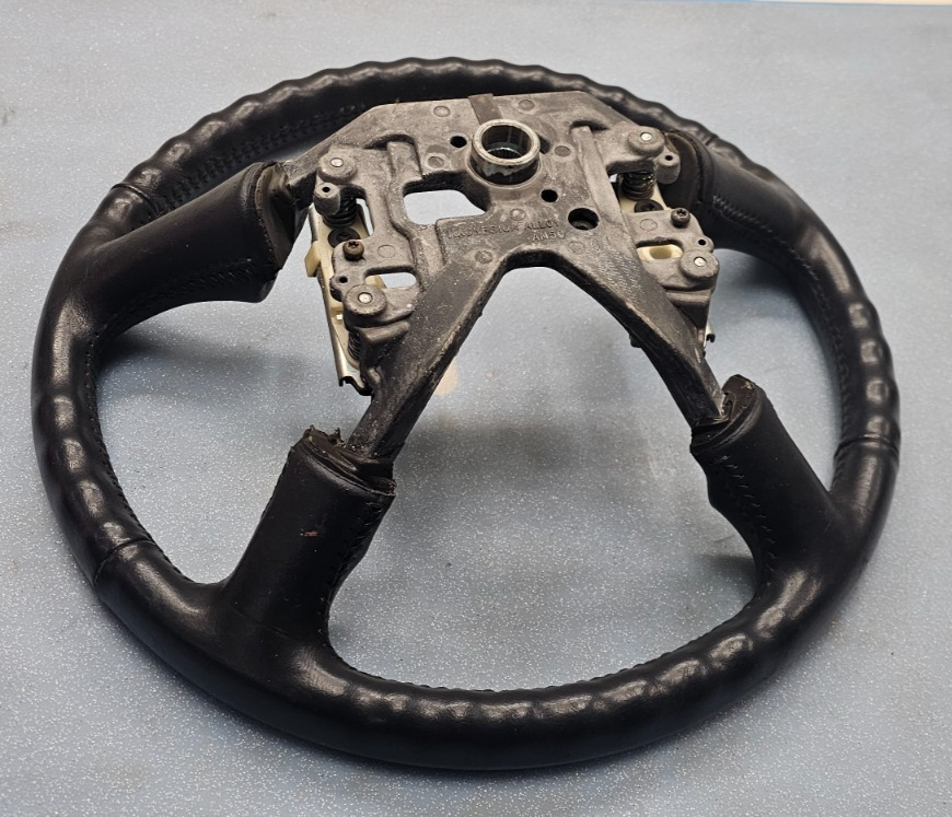 🔥99-02 Silverado Tahoe Suburban Blazer SONOMA Steering Wheel Leather black