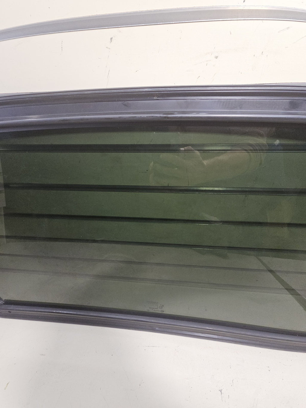 2005-2010 Jeep Grand Cherokee Sun Roof Moon Roof Sliding Tilt window Glass Panel