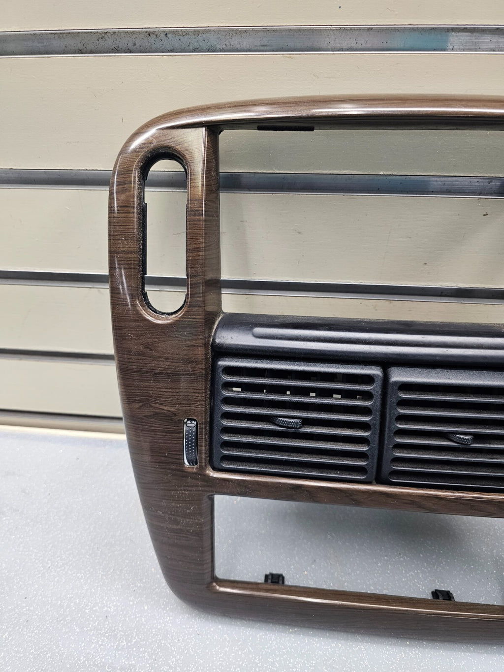 🔥02-05 FORD EXPLORER RADIO AUDIO CLIMATE TEMPERATURE CONTROL BEZEL TRIM WOOD