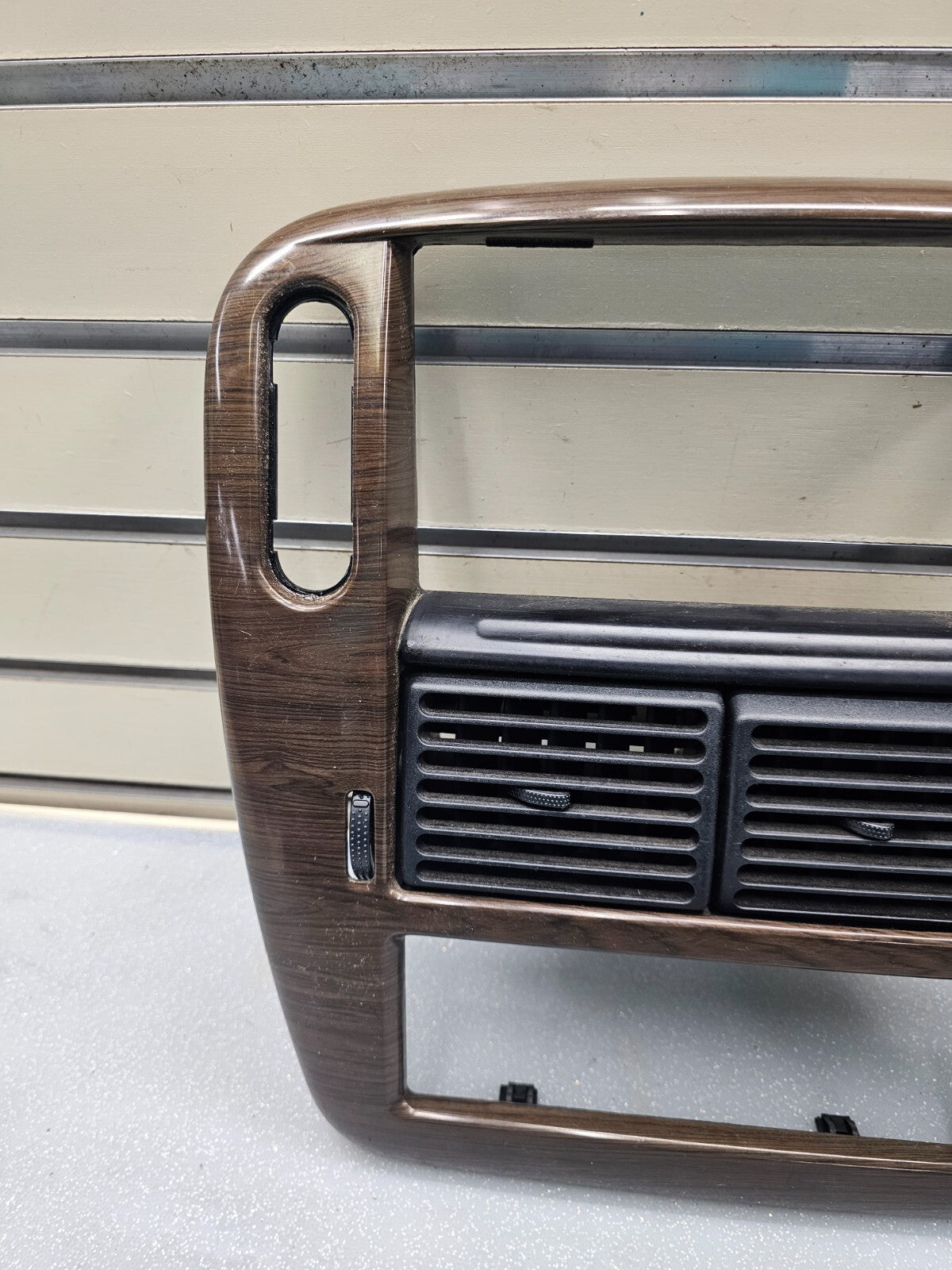 🔥02-05 FORD EXPLORER RADIO AUDIO CLIMATE TEMPERATURE CONTROL BEZEL TRIM WOOD