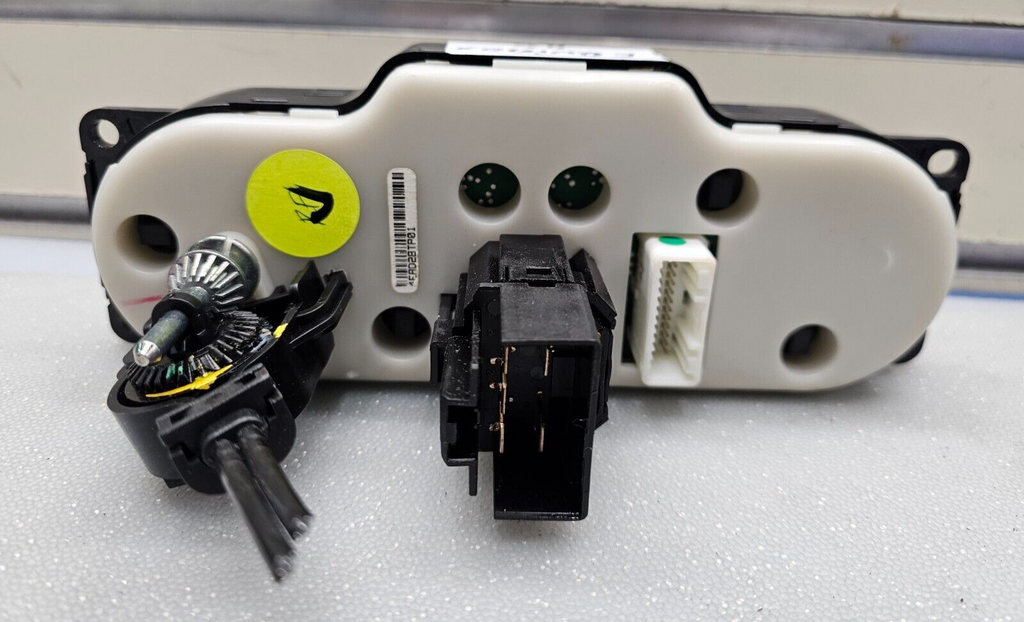 🔥2005 Chevrolet Equinox A/C Dash Temperature Heater Climate Control OEM 05