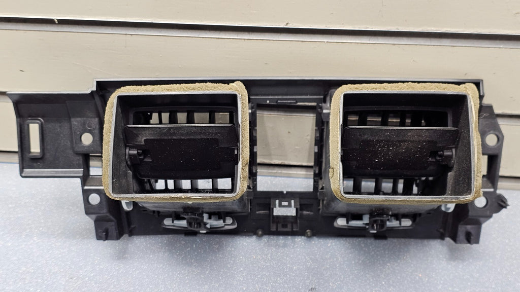 🔥06-11 Cadillac DTS Dash Center Air Vent Heater Bezel Conditioning Black OEM