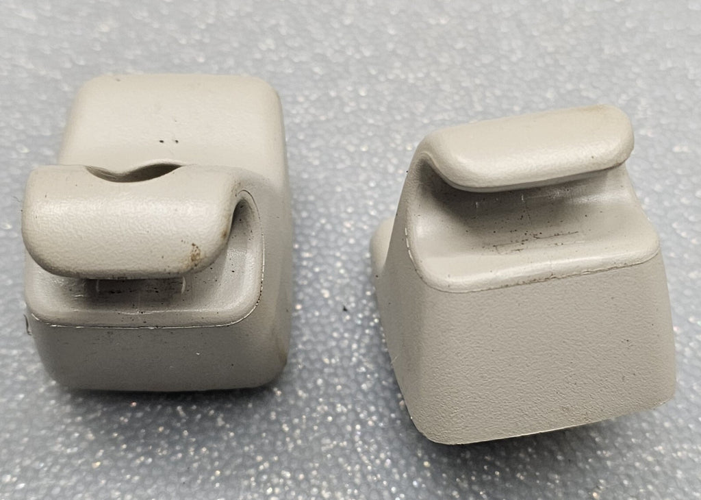 🔥04-12 CHEVY COLORADO GMC CANYON FRONT LEFT RIGHT SUN VISOR CLIPS SET PAIR OEM