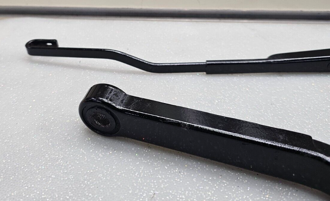 🔥1998-2011 Lincoln Town Car Front Wiper Arms Pair of RH + LH OEM