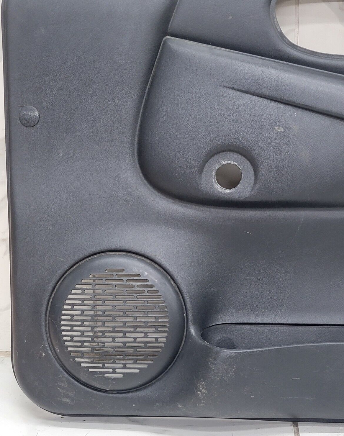 98-04 Chevy Blazer Jimmy S-10 GMC Sonoma Front Door Panels MANUAL OEM RIGHT GRAY