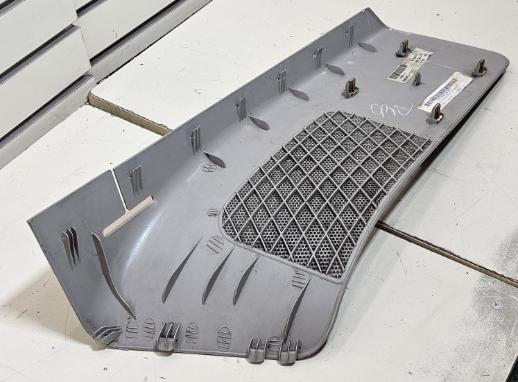 🔥11-20 GRAND CARAVAN TOWN COUNTRY REAR RIGHT QUARTER BOLSTER PANEL TRIM GRAY
