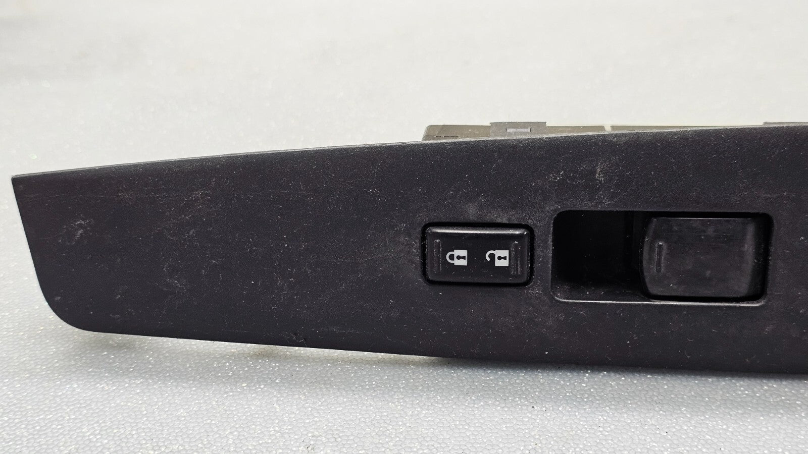 07-10 Nissan Sentra Window Control Door Lock Switch Front Right Passenger Black