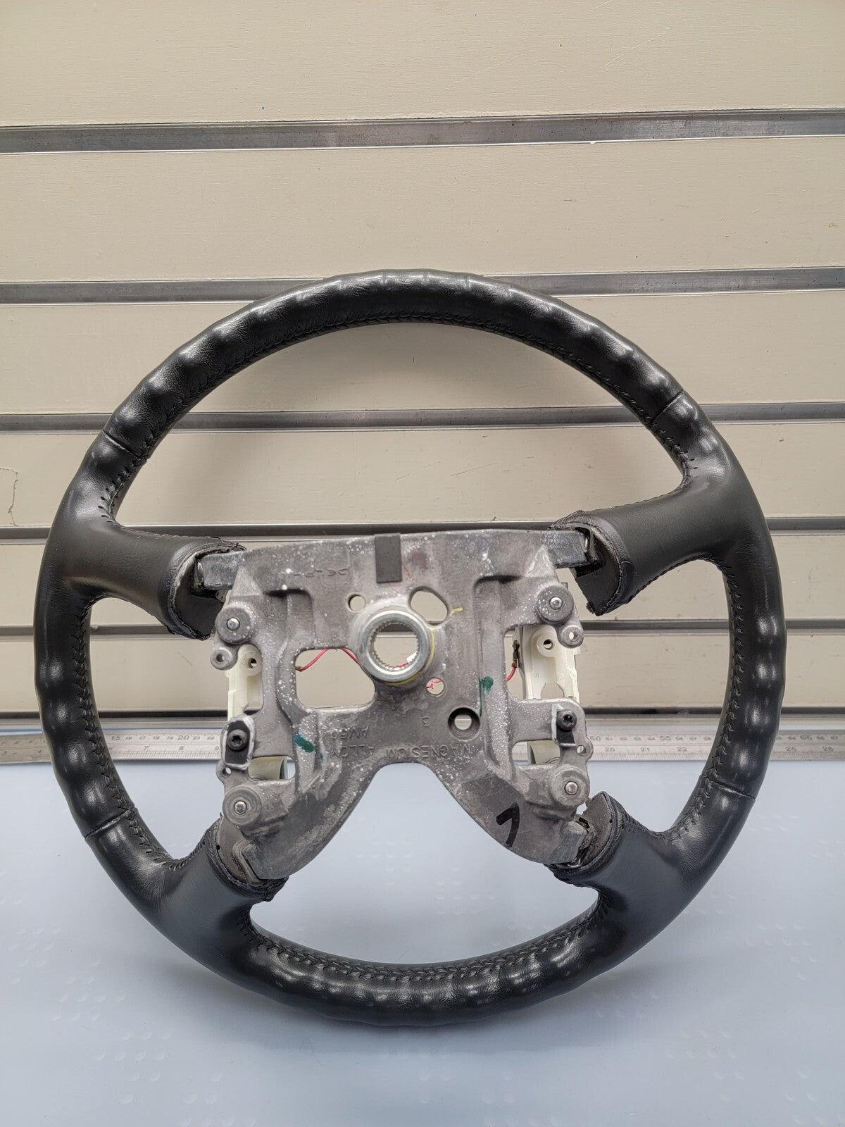 99-02 Chevy Silverado Tahoe Suburban Blazer SONOMA Steering Wheel Leather black