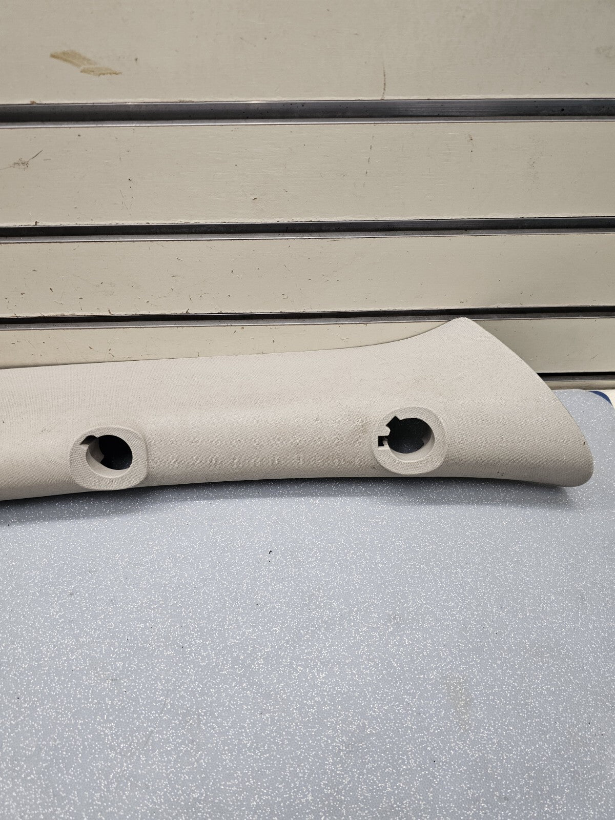 🔥07-13 Silverado Sierra A Pillar Roof Molding RIGHT Passenger Out Grab GRAY P2